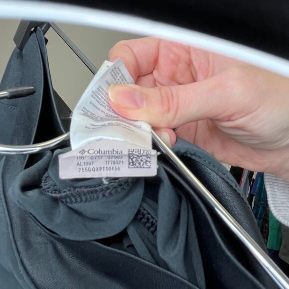 Columbia Flat Waistband Cross Drape Capri Pants Small - Picture 9 of 9